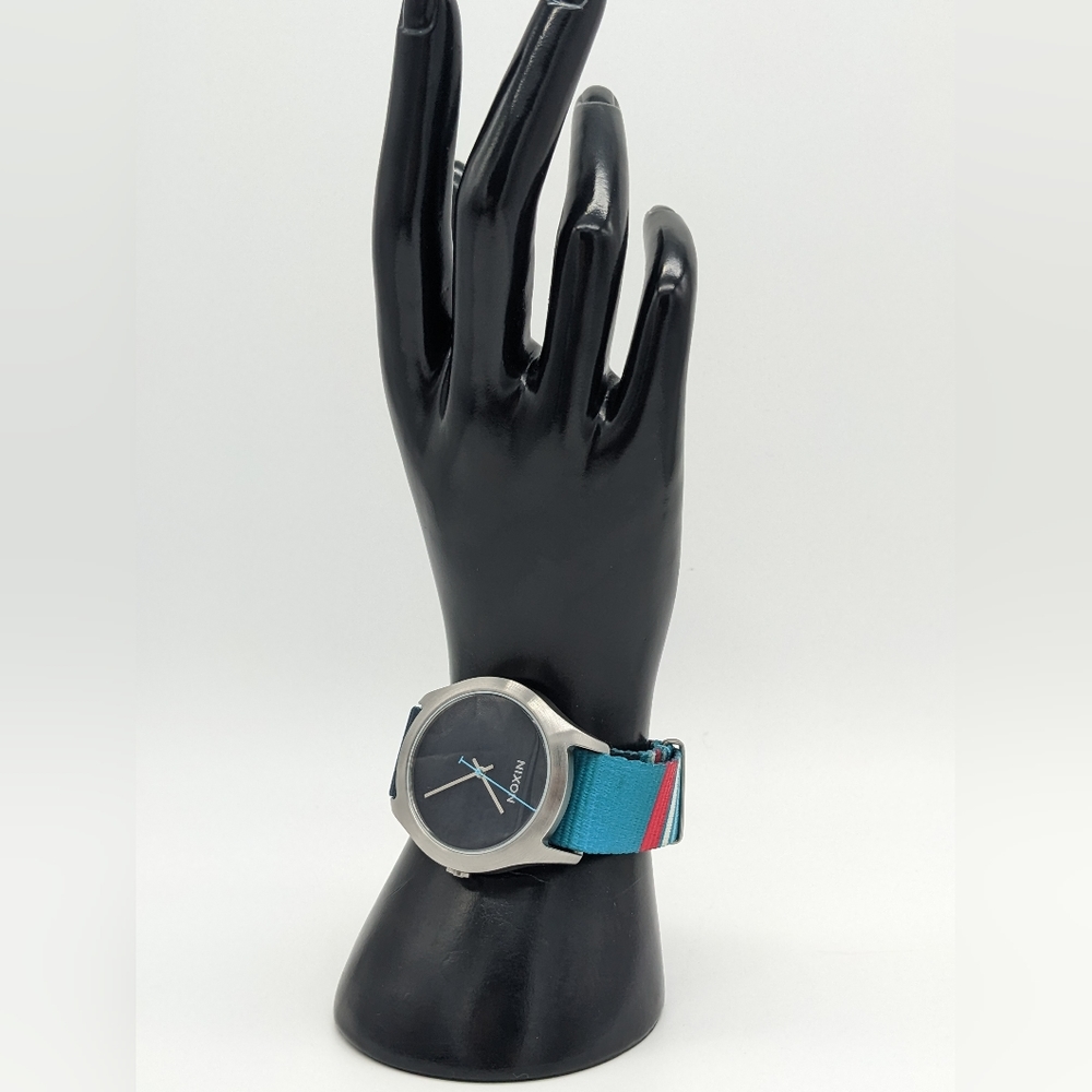 Nixon Mod/colorful wrist band.blue,red.. unisex
